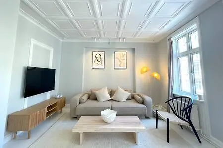 2 Bedroom In Trendy Area