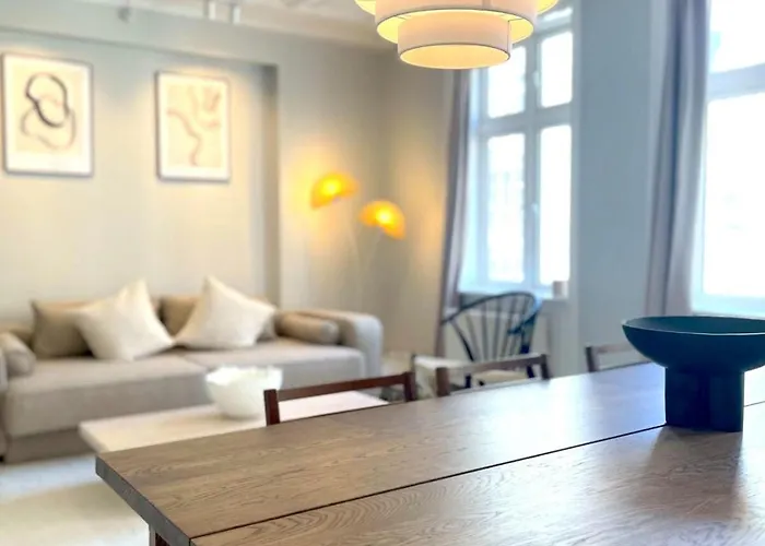 2 Bedroom In Trendy Area